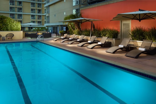 Omni Los Angeles Hotel at California Plaza buitenzwembad